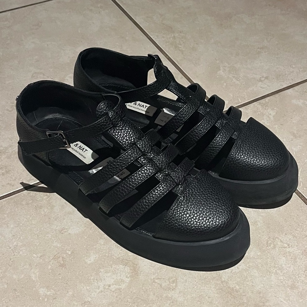 Matt & Nat Black Women's Sandals